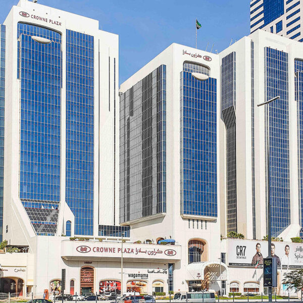 Yeganehtours.com_CrownPlazaHotel_Main هتل کرون پلازا دبی