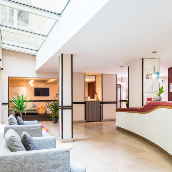 Yeganehtours.com_AparthotelAdagioOperaHotel_17