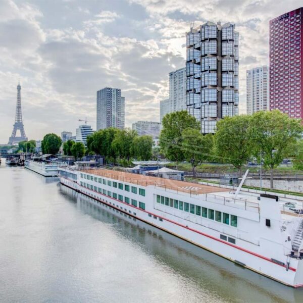 Yeganehtours.com_NovotelTourEiffelHotel_Main هتل نووتل تور ایفل پاریس