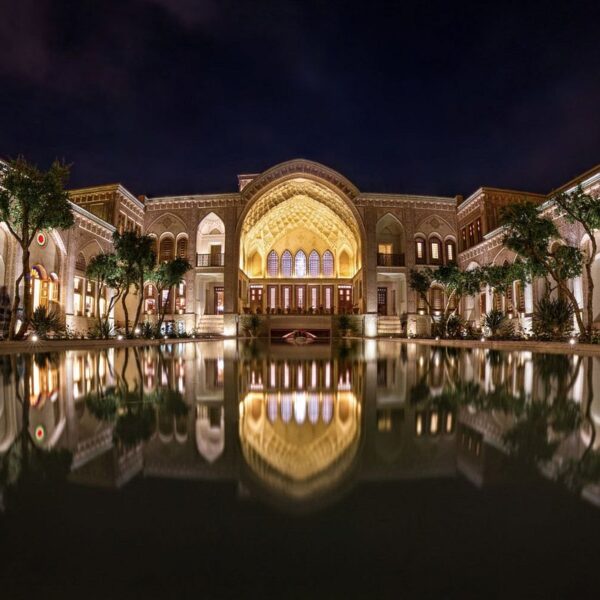 Yeganehtours_Kashan_AmerihaHouse_01 خانه عامری های کاشان