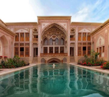 اقامتگاه سنتی مهینستان راهب
