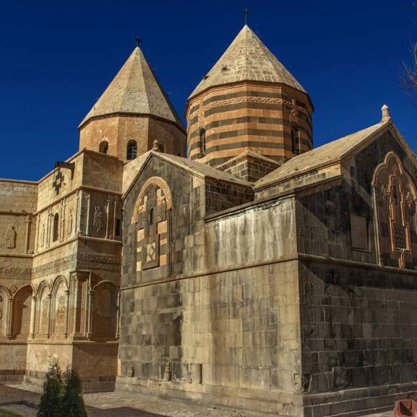 Yeganehtours.com_Iran_02 آزمایشگاه های تست کرونا استان آذربایجان غربی