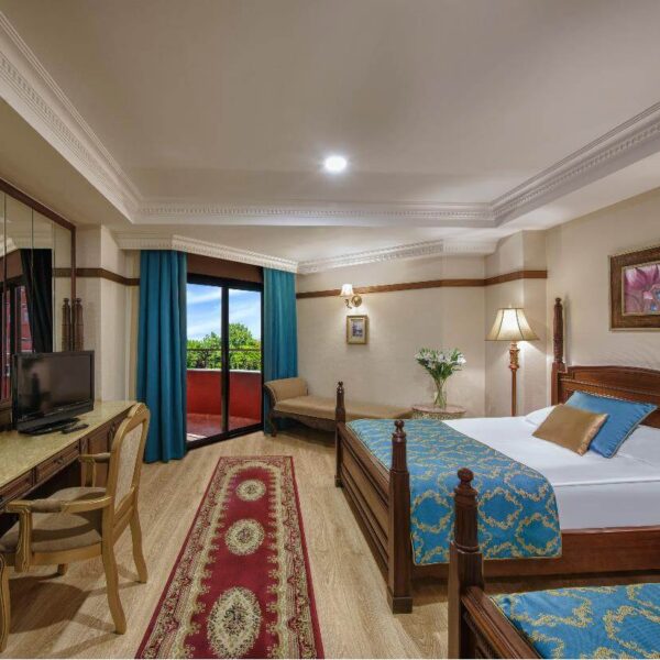 Yeganehtours.com_Delphin_Palace_Hotel_03