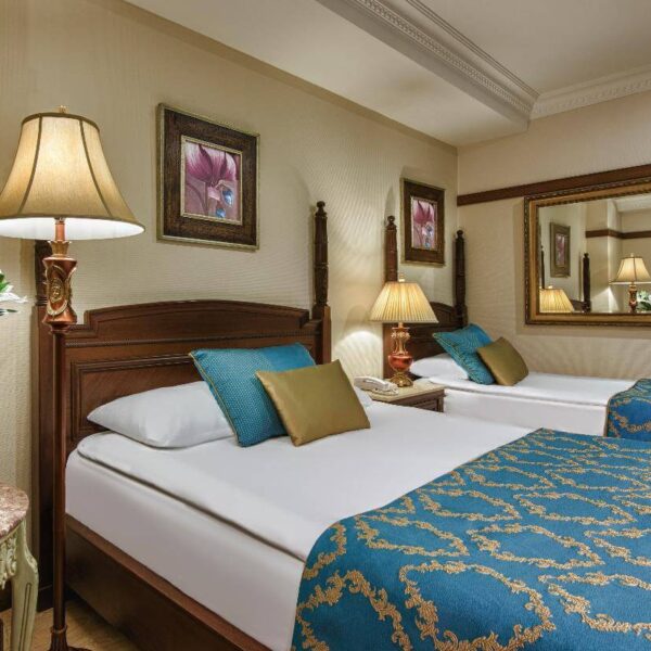 Yeganehtours.com_Delphin_Palace_Hotel_04