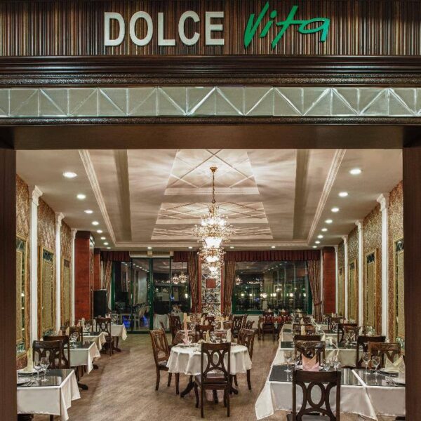 Yeganehtours.com_Delphin_Palace_Hotel_11