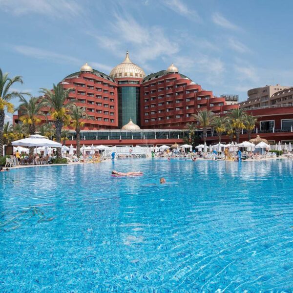 Yeganehtours.com_Delphin_Palace_Hotel_Main هتل دلفین پالاس آنتالیا