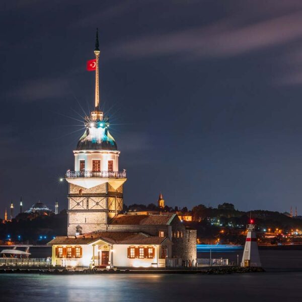 Yeganehtours.com_Maiden_Tower_04 برج دوشیزه استانبول