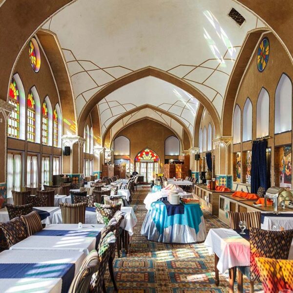 رستوران مشیر الممالک یزد - 2