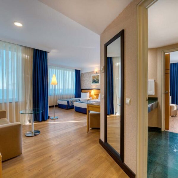 Yeganehtours.com_PortoBelloResort_Hotel_07