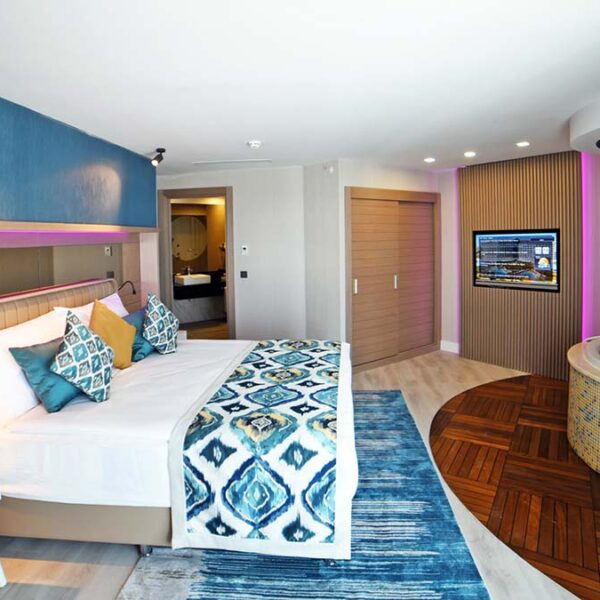 Yeganehtours.com_RoyalWings_Hotel_19