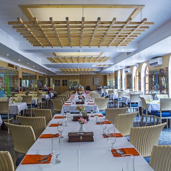Yeganehtours.com_Dad_Hotel_02