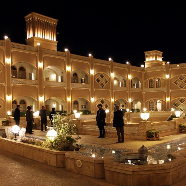 Yeganehtours.com_Dad_Hotel_03