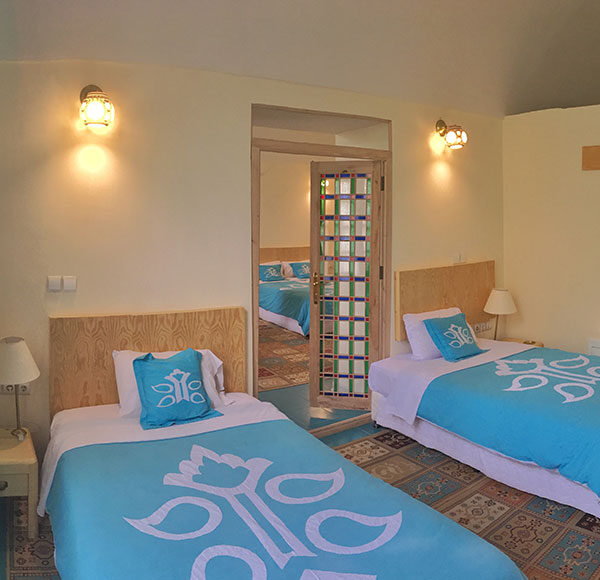 Yeganehtours.com_Dad_Hotel_20