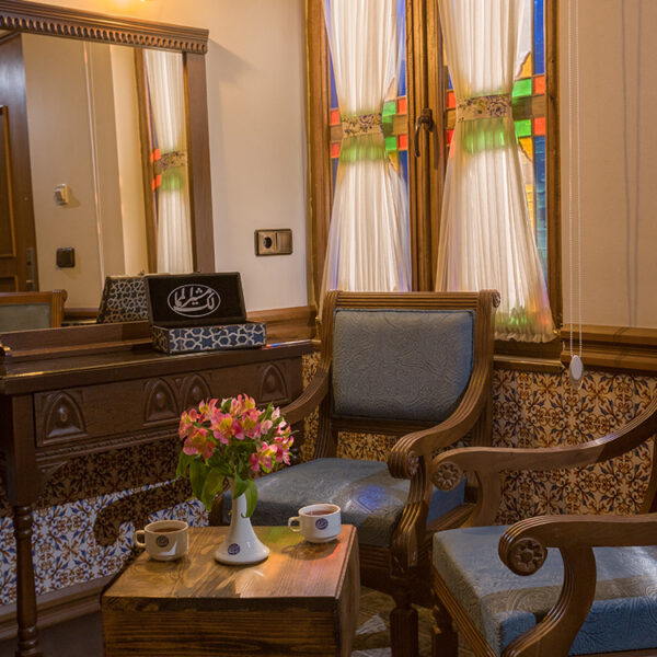 Yeganehtours.com_Moshir_al-Mamalek_Garden_Hotel_20