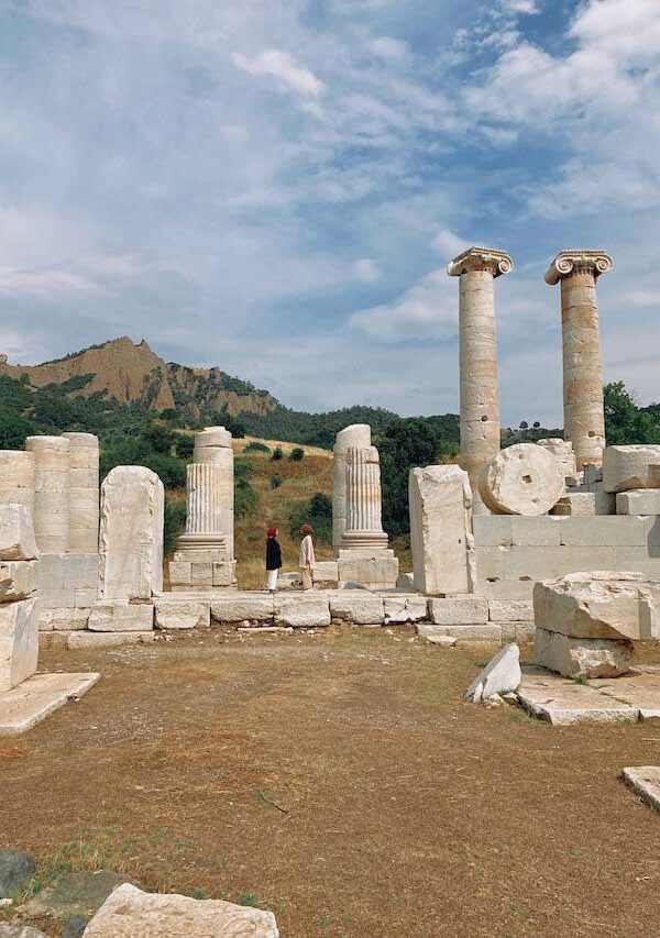 بقایای معبد آرتمیس در ازمیر