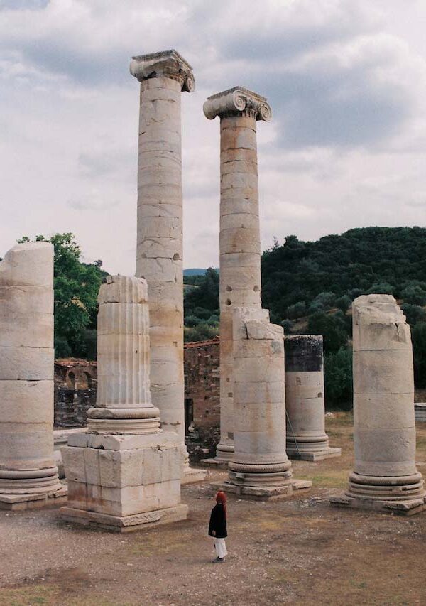 بقایای معبد آرتمیس در ازمیر