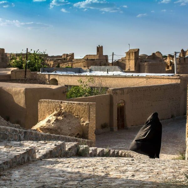 Yeganehtours.com_Yazd_AqdaCity_03