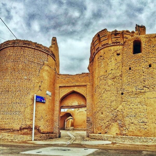Yeganehtours.com_Yazd_AqdaCity_04