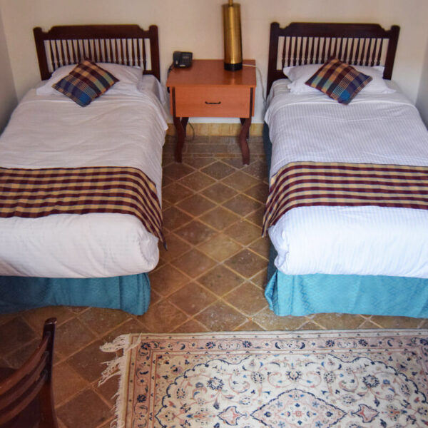 Yeganehtours.com_Yazd_Laleh_Hotel_10