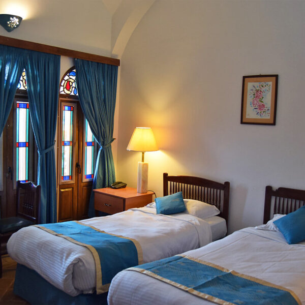 Yeganehtours.com_Yazd_Laleh_Hotel_11