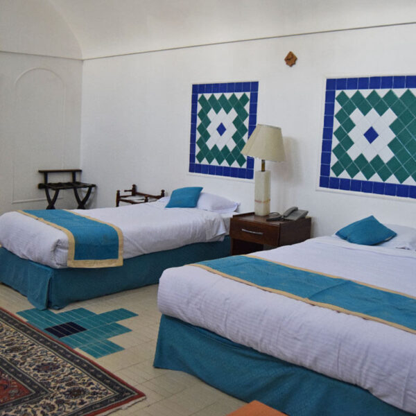 Yeganehtours.com_Yazd_Laleh_Hotel_14