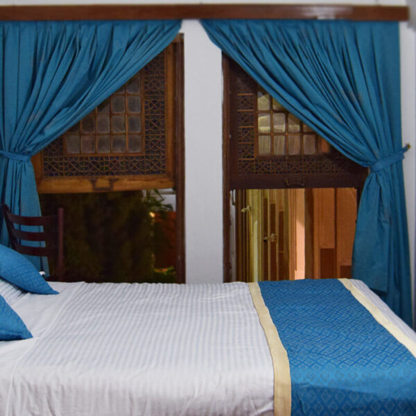 Yeganehtours.com_Yazd_Laleh_Hotel_23