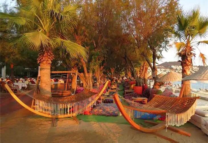 Yeganehtours.com_Bitez_Beaches_1 ساحل بیتِز 1