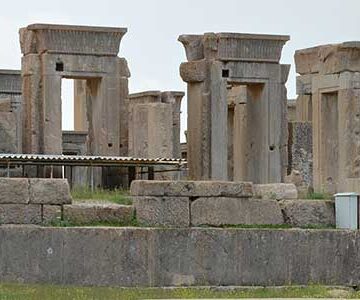 روز 2 فروردین