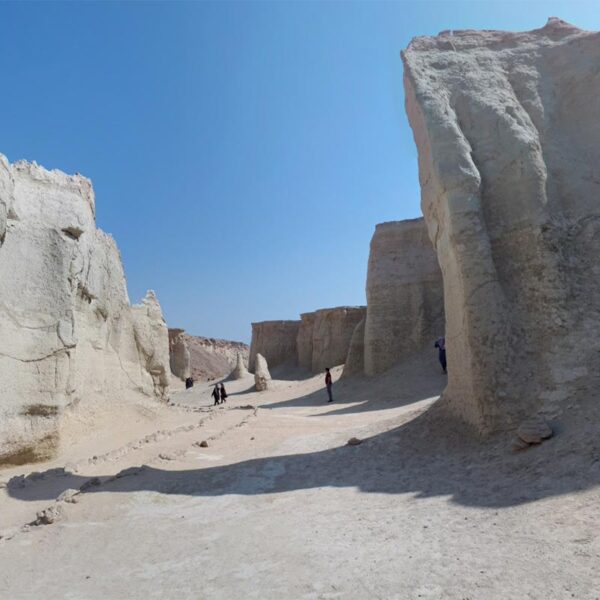 Yeganehtours.com_Qeshm_StarsValley_06