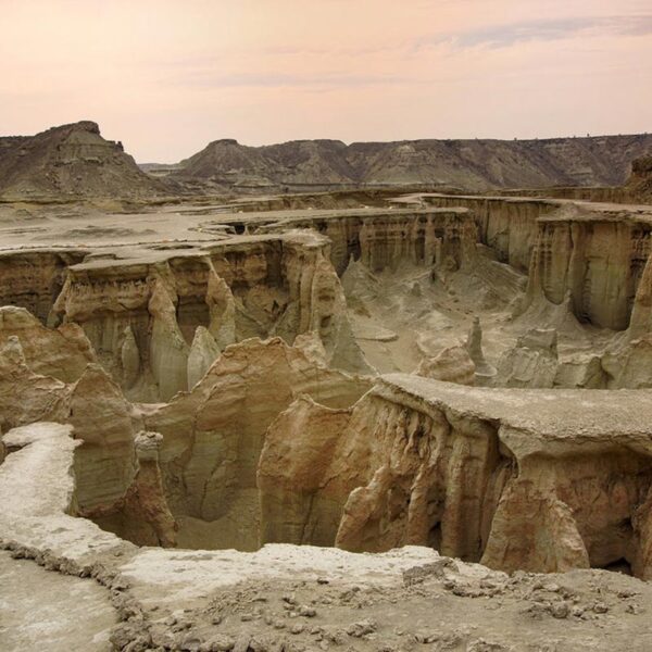 Yeganehtours.com_Qeshm_StarsValley_14