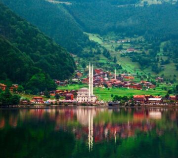 جاذبه های دیدنی ترابزون