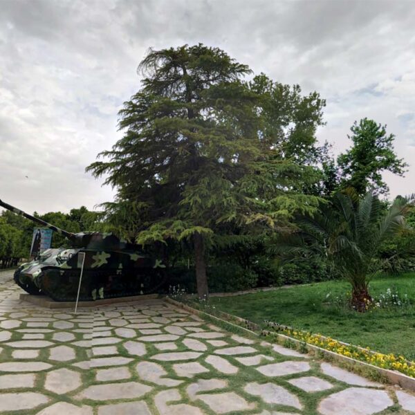 Yeganehtours.com_Shiraz_Afifabad_Garden_12