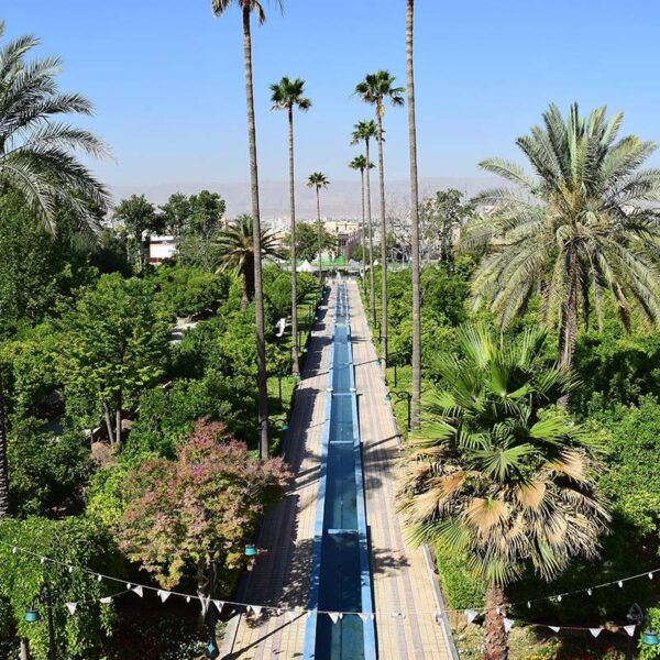Yeganehtours.com_Shiraz_Delgosha_Garden_08