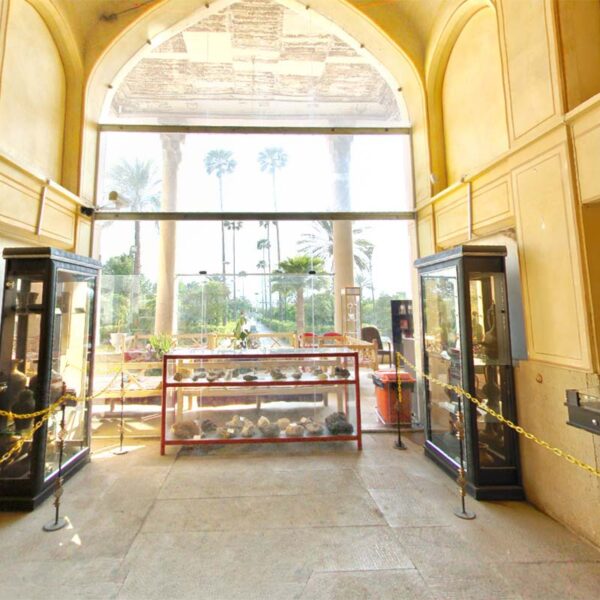 Yeganehtours.com_Shiraz_Delgosha_Garden_16