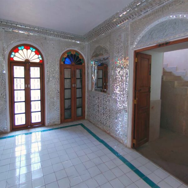 Yeganehtours.com_Shiraz_Delgosha_Garden_19