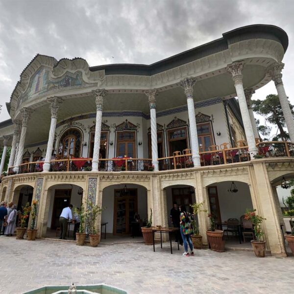 Yeganehtours.com_Shiraz_Shapouri_House_04