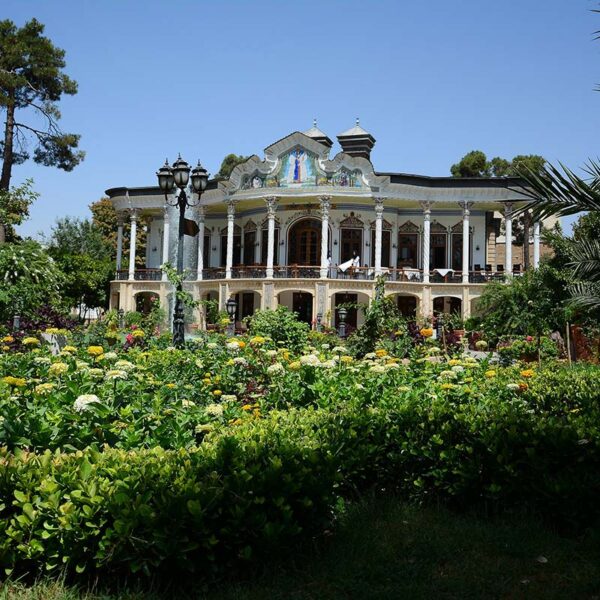 Yeganehtours.com_Shiraz_Shapouri_House_17