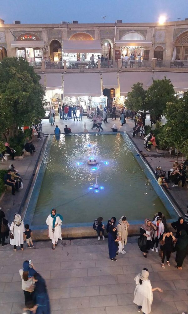 Yeganehtours.com_Shiraz_Vakil_Bazaar_07