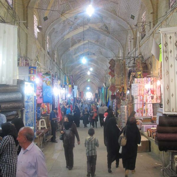 Yeganehtours.com_Shiraz_Vakil_Bazaar_12