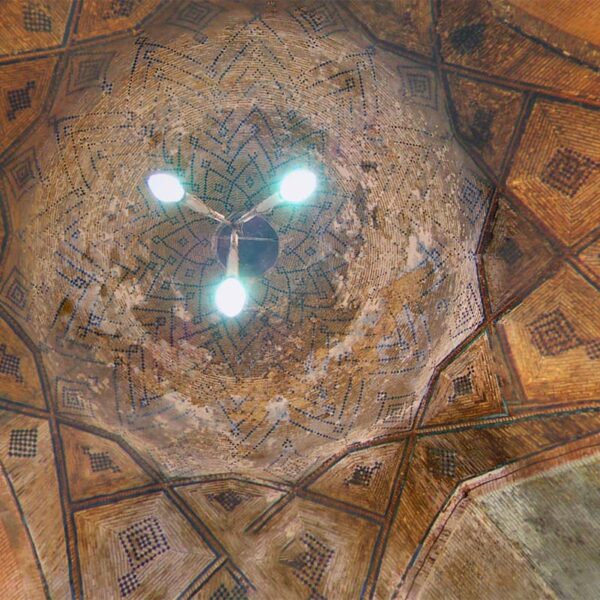 Yeganehtours.com_Shiraz_Vakil_Bazaar_21