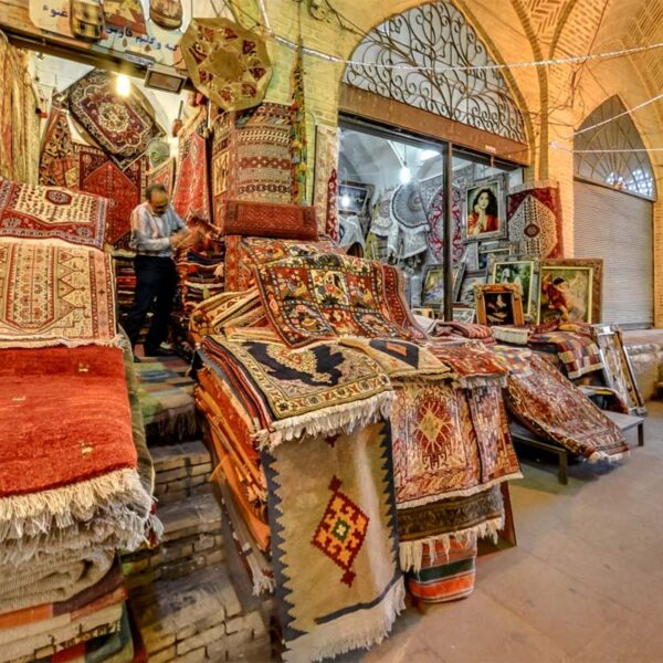 Yeganehtours.com_Shiraz_Vakil_Bazaar_22