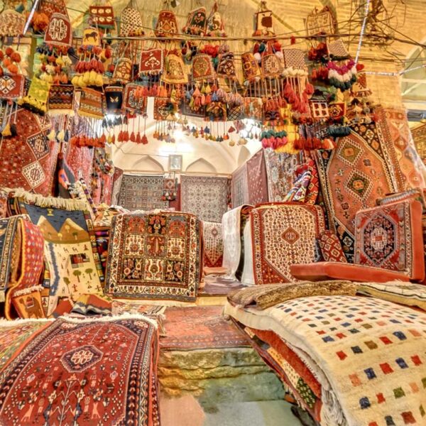 Yeganehtours.com_Shiraz_Vakil_Bazaar_23