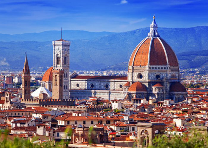 Yeganehtours.com_Cathedral_of_Santa_Maria_del_Fiore_and_Piazza_Duomo کلیسای جامع سانتا ماریا دل فیوره و میدان دومو 1