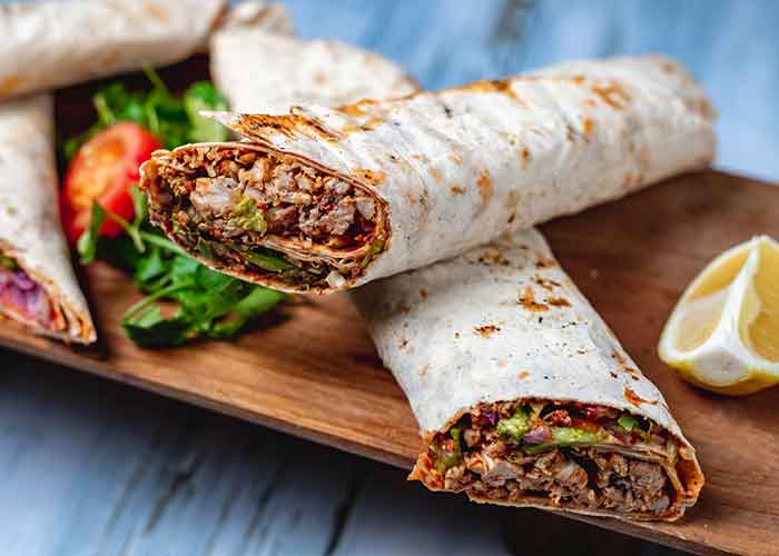 Yeganehtours.com_Lahmacun لحم عجین از بهترین غذاهای ارمنستان 1