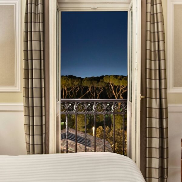 Yeganehtours com Marriott Grand Hotel Flora Rome Hotel 06
