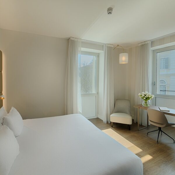 Yeganehtours.com_NH_Collection_Centro_Rome_Hotel_03