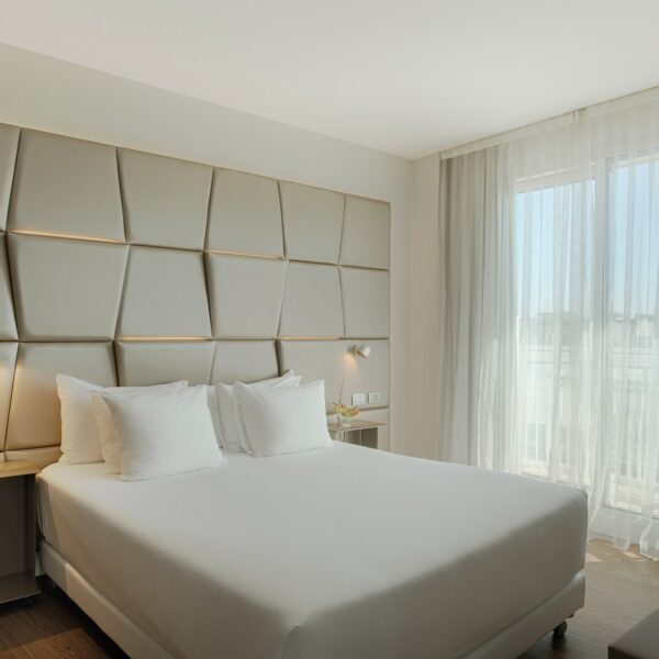Yeganehtours.com_NH_Collection_Centro_Rome_Hotel_05