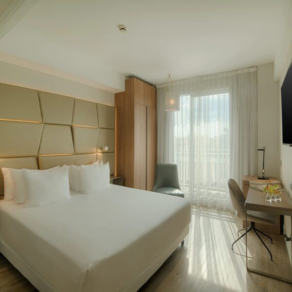 Yeganehtours.com_NH_Collection_Centro_Rome_Hotel_09