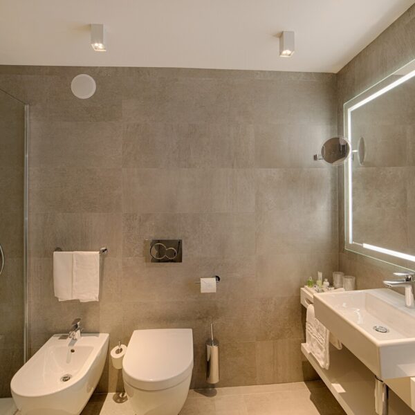 Yeganehtours.com_NH_Collection_Centro_Rome_Hotel_12