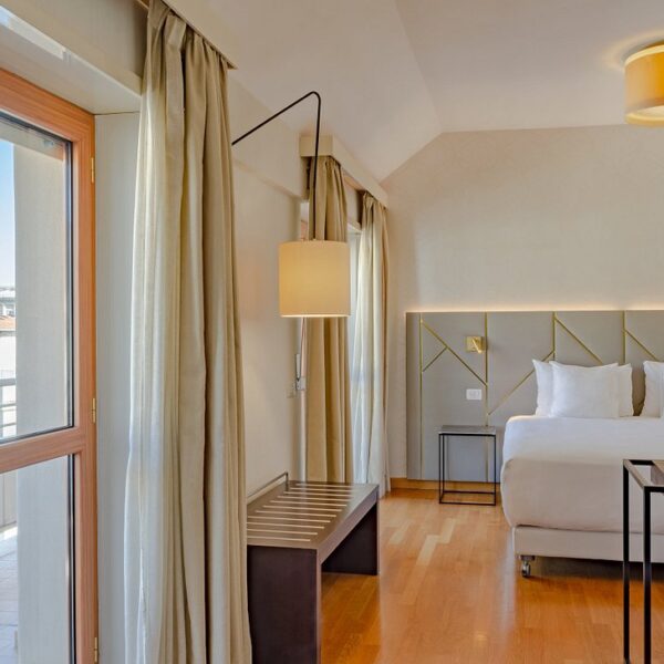 Yeganehtours.com_NH_Collection_Giustiniano_Rome_Hotel_08